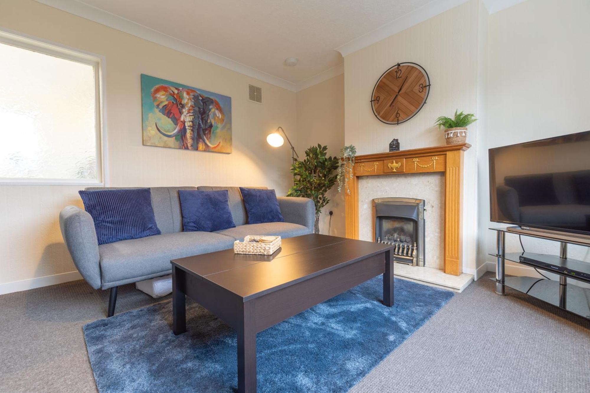 Leconfield Close - Comfy House And Free Parking Kingston upon Hull Extérieur photo